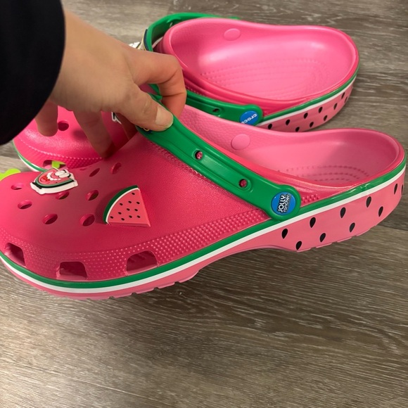 CROCS X Jolly Rancher | Watermelon Classic Clogs In Pink And Green Limited NEW - Picture 7 of 9